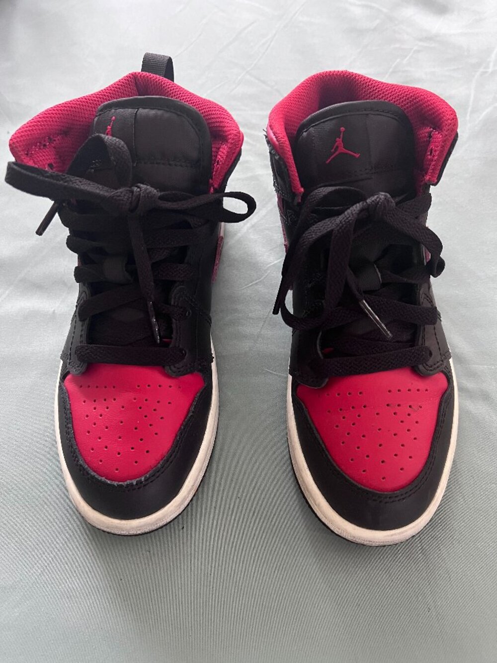 Jordan 1 Mid Bred Twist Black Red Kids Shoes - Size 1Y EUC